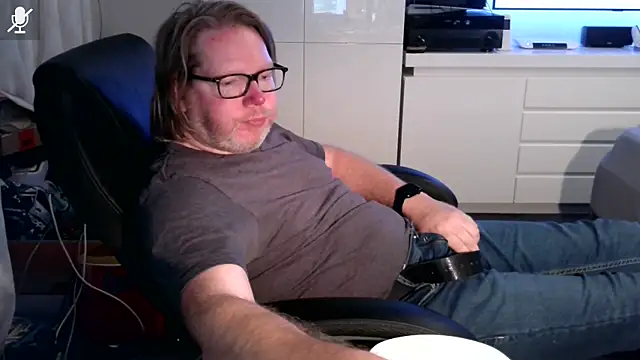 VSteph online show from September 8, 2025, 7:13 pm