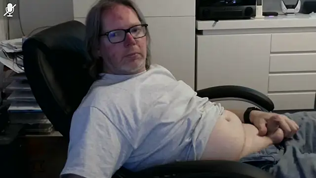 Snapshot of VSteph chatting on July 1, 2026, 8:09 pm VSteph online show from July 1, 2026, 8:09 pm