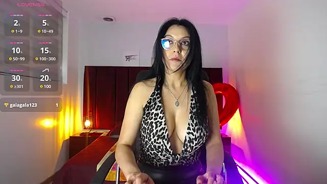 Zuzana21 online show from February 18, 2025, 12:49 pm