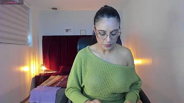 Zuzana21 online show from February 13, 2025, 1:05 pm