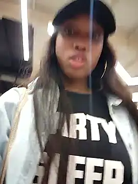  Lovely1 online show from November 14, 2025, 12:14 am