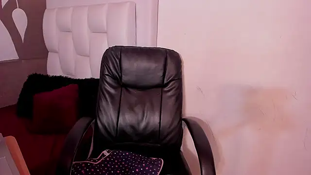 Snapshot of ssofia_25 chatting on October 27, 2025, 3:07 am ssofia 25 online show from October 27, 2025, 3:07 am