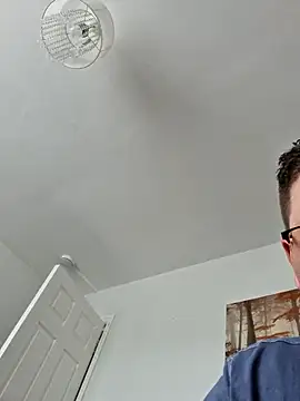DaddyTopBruno online show from August 1, 2026, 11:30 am