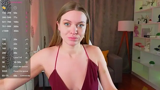 Lovella Lips online show from November 4, 2025, 11:36 am