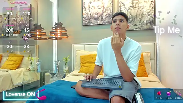 Snapshot of kieran_derek chatting on November 9, 2025, 10:36 pm kieran derek online show from November 9, 2025, 10:36 pm