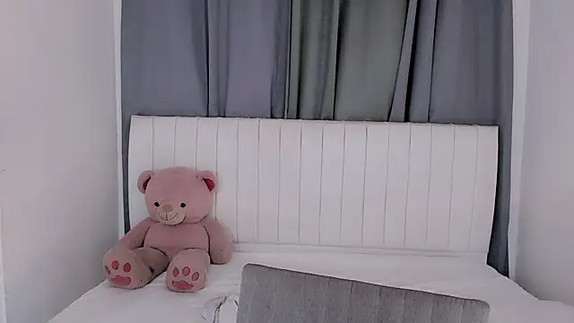 gatitavenecis online show from November 3, 2025, 5:05 pm