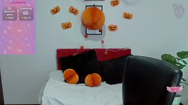 NatalyEscobar lx online show from October 23, 2025, 12:48 pm