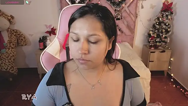 Snapshot of Diosa-afrodita chatting on December 17, 2025, 1:54 am Diosa-afrodita online show from December 17, 2025, 1:54 am