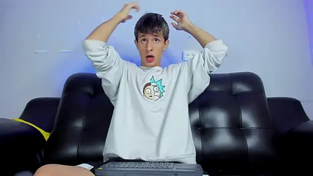 Boysweet boys online show from January 17, 2025, 9:50 pm