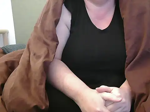 MarthaBriest online show from March 19, 2025, 11:06 am