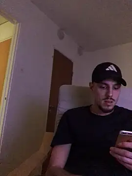 denz9209 online show from March 1, 2025, 12:07 am