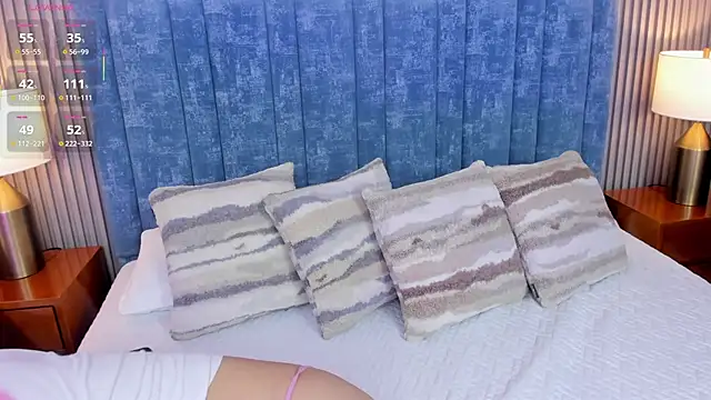 pretty sunlight  online show from February 13, 2026, 1:27 am