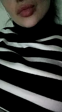 Snapshot of YuliannaFox chatting on February 10, 2025, 2:16 pm YuliannaFox online show from February 10, 2025, 2:16 pm