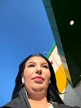 Tisha Busty online show from October 9, 2025, 9:32 am