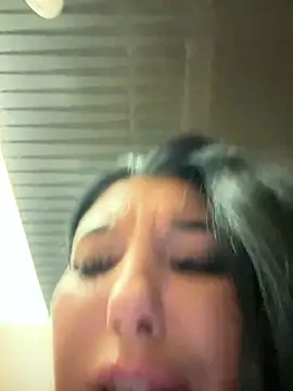 Snapshot of Tisha_Busty chatting on January 5, 2026, 5:27 pm Tisha Busty online show from January 5, 2026, 5:27 pm