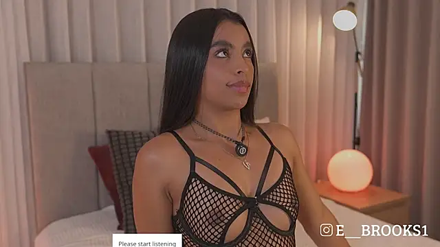Snapshot of emma_brooks1 chatting on May 1, 2026, 7:19 pm emma brooks1 online show from May 1, 2026, 7:19 pm