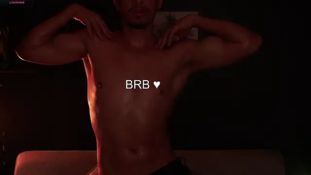 Aaronfox x online show from December 21, 2025, 9:22 am