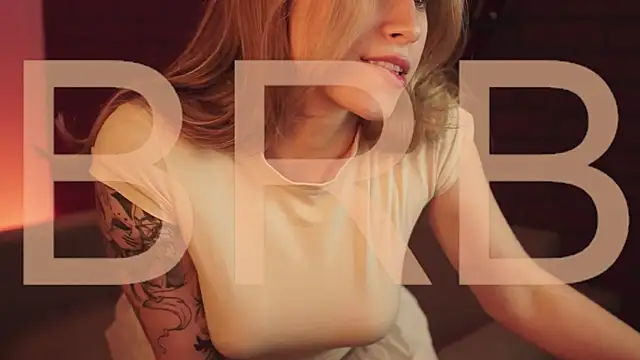 Snapshot of EllieCutes chatting on February 28, 2026, 8:03 am EllieCutes online show from February 28, 2026, 8:03 am