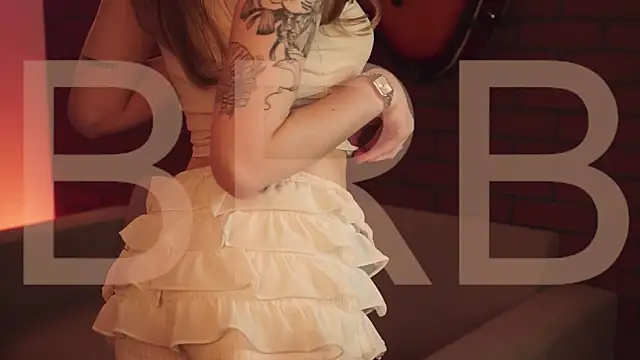 Snapshot of EllieCutes chatting on February 27, 2026, 8:14 am EllieCutes online show from February 27, 2026, 8:14 am