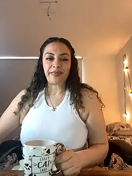 Snapshot of Elizabeth_Dupont chatting on November 16, 2025, 5:17 pm Elizabeth Dupont online show from November 16, 2025, 5:17 pm