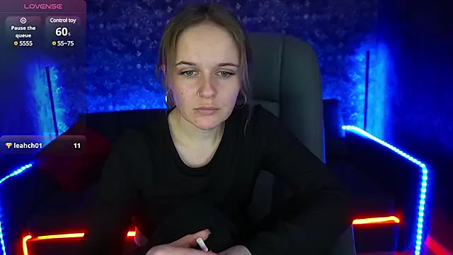 MaribelRiverr  online show from February 6, 2025, 9:22 am
