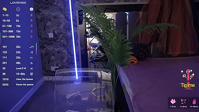 MaribelRiverr  online show from October 31, 2025, 6:43 am