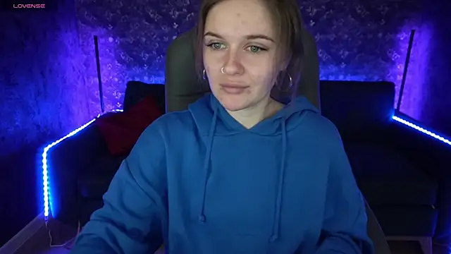 MaribelRiverr  online show from February 22, 2025, 6:39 am