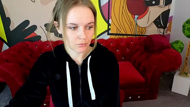MaribelRiverr  online show from May 31, 2026, 5:35 am