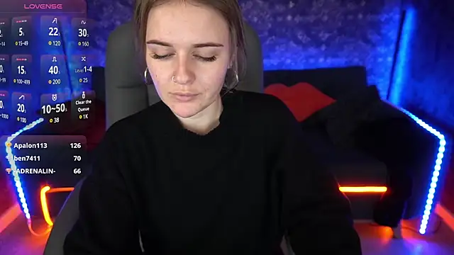 MaribelRiverr  online show from February 9, 2025, 9:47 am