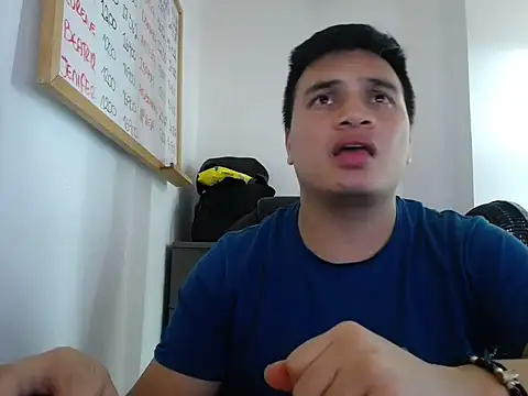 Snapshot of ahntony__69 chatting on October 19, 2025, 7:00 am ahntony  69 online show from October 19, 2025, 7:00 am