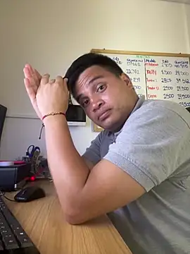 ahntony  69 online show from April 6, 2026, 5:08 am