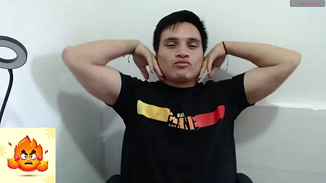 Snapshot of ahntony__69 chatting on July 12, 2026, 2:18 pm ahntony 69 online show from July 12, 2026, 2:18 pm