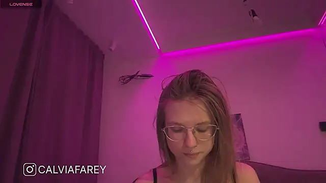 Snapshot of calviafarey chatting on February 13, 2025, 3:07 am calviafarey online show from February 13, 2025, 3:07 am