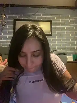 manelinda7 online show from February 23, 2025, 9:33 am