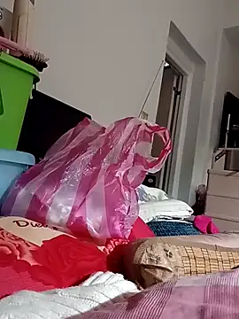 jamescheng27390 online show from March 9, 2025, 8:29 am