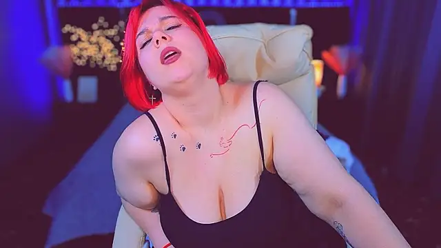 Snapshot of BettyDark chatting on February 1, 2026, 8:51 pm BettyDark online show from February 1, 2026, 8:51 pm