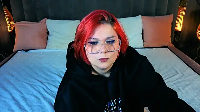 BettyDark online show from September 28, 2025, 8:05 pm