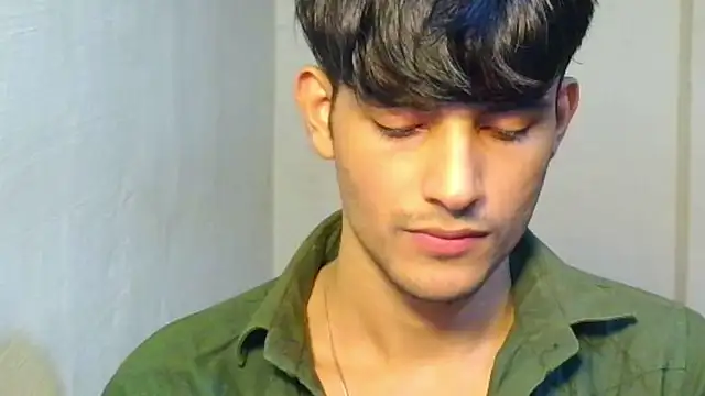 Snapshot of kingkartik7 chatting on December 21, 2025, 2:08 pm kingkartik7 online show from December 21, 2025, 2:08 pm