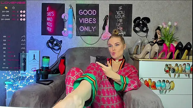 HannaKorsak online show from March 20, 2025, 9:13 pm