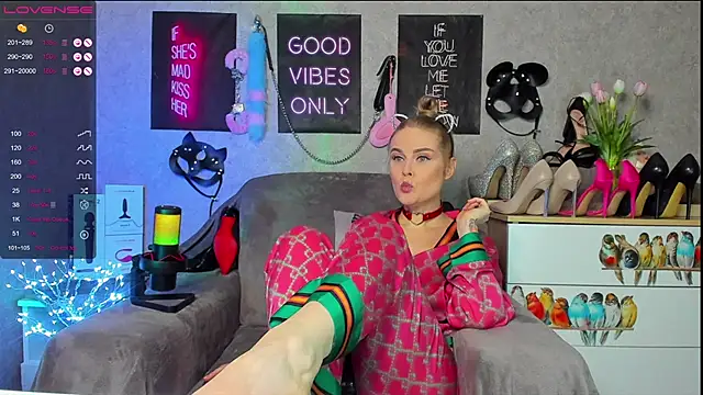 HannaKorsak online show from March 20, 2025, 6:09 pm