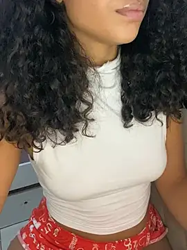 Snapshot of morena_fire_ chatting on December 10, 2024, 4:56 am morena fire online show from December 10, 2024, 4:56 am