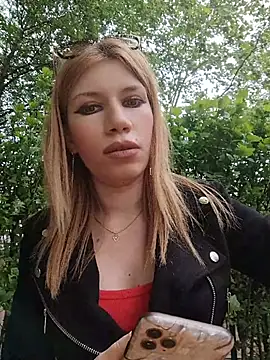 Snapshot of EvaRush chatting on May 13, 2026, 11:28 am EvaRush online show from May 13, 2026, 11:28 am