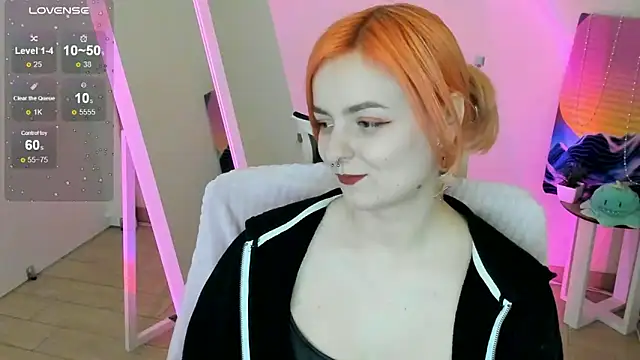 Snapshot of Fire_Bestie chatting on February 9, 2026, 3:54 pm Fire Bestie online show from February 9, 2026, 3:54 pm