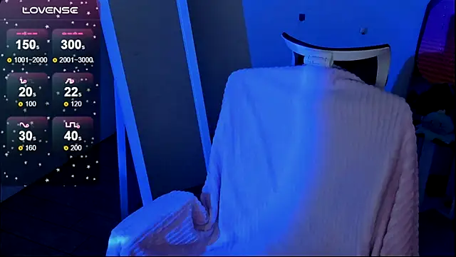 Fire Bestie online show from November 22, 2025, 1:43 pm