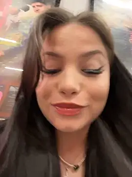 Snapshot of Chloe__Moon chatting on October 21, 2025, 2:27 pm Chloe Moon online show from October 21, 2025, 2:27 pm