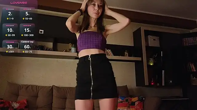 NinaNovalicious online show from June 4, 2026, 6:51 am
