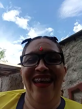 Snapshot of mom_son_dirty chatting on July 7, 2026, 8:12 pm mom son dirty online show from July 7, 2026, 8:12 pm