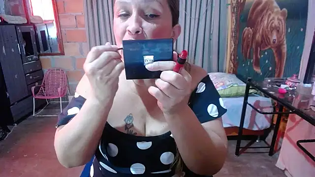 Snapshot of mom_son_dirty chatting on June 14, 2026, 1:56 pm mom son dirty online show from June 14, 2026, 1:56 pm