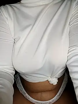 Snapshot of Luna_S chatting on December 14, 2024, 7:03 pm Luna S online show from December 14, 2024, 7:03 pm