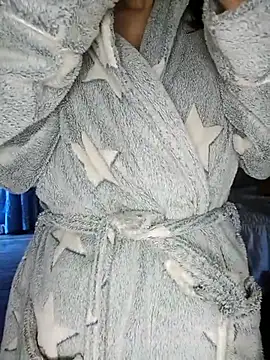 Snapshot of Luna_S chatting on December 21, 2024, 10:17 am Luna S online show from December 21, 2024, 10:17 am